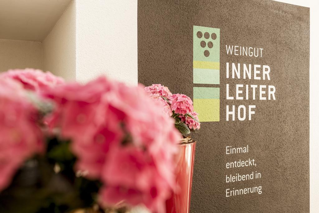 Hotel Weingut Innerleiterhof Schenna Exterior foto